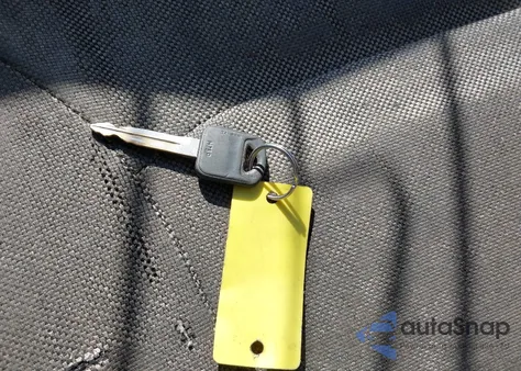 2001 Ford E-350 Super Duty Xl/Xlt from USA, damaged, VIN 1FBSS31L51HA66743